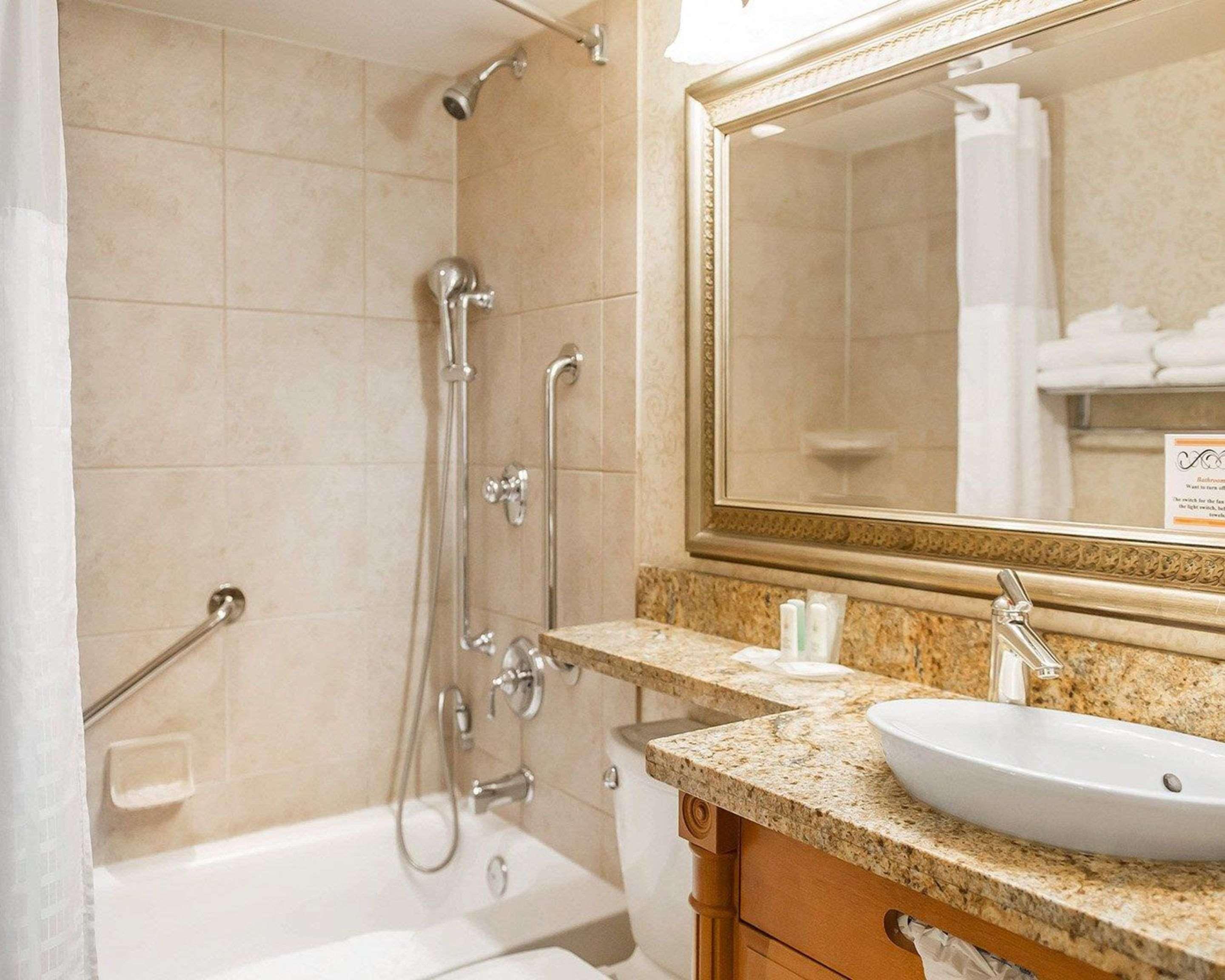 Comfort Inn Brockville Dış mekan fotoğraf