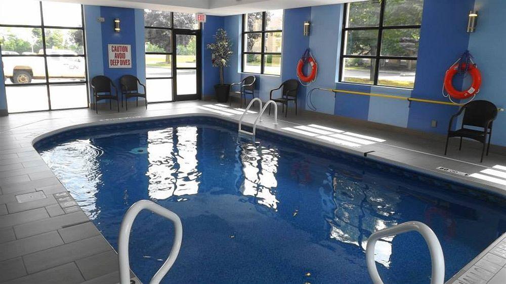 Comfort Inn Brockville Dış mekan fotoğraf
